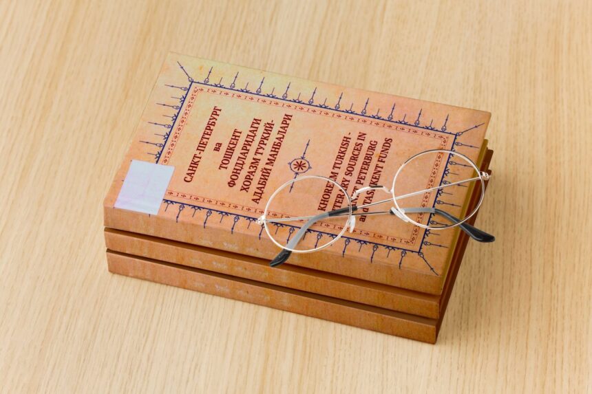 Sankt-Peterburg va Toshkent fondlaridagi Xorazm turkiy-adabiy manbalari Sankt-Peterburg va Toshkent fondlaridagi Xorazm turkiy-adabiy manbalari