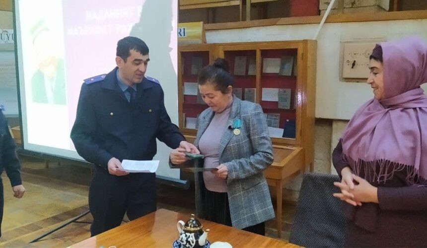 Kuni kecha 26 yanvar kuni Fundamental kutubxonada taqdirlash marosimi boʼlib o’tdi! Kuni kecha 26 yanvar kuni Fundamental kutubxonada taqdirlash marosimi boʼlib o’tdi!