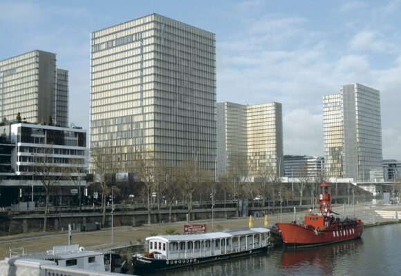 Fransiya Milliy kutubxonasidan minglab bebaho qo’lyozmalar g’oyib bo’ldi! Fransiya Milliy kutubxonasidan minglab bebaho qo’lyozmalar g’oyib bo’ldi!