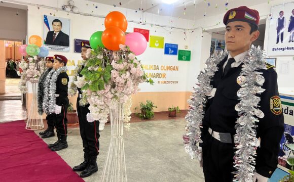 Qibray tumani 11-maktab qoshida ochilgan “Yosh Temurbeklar” harbiy-sport maktabida “Assalom Yangi yil” hamda “Yoshlarni Vatanparvarlik ruhida tarbiyalash” mavzusi ostida katta tadbir bo‘lib o‘tdi