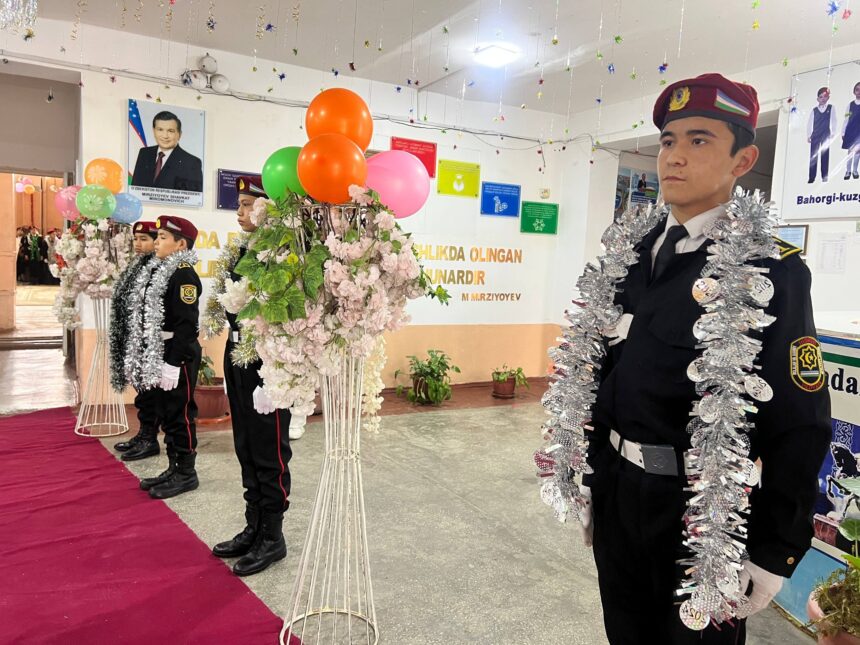 Qibray tumani 11-maktab qoshida ochilgan “Yosh Temurbeklar” harbiy-sport maktabida “Assalom Yangi yil” hamda “Yoshlarni Vatanparvarlik ruhida tarbiyalash” mavzusi ostida katta tadbir bo‘lib o‘tdi Qibray tumani 11-maktab qoshida ochilgan “Yosh Temurbeklar” harbiy-sport maktabida “Assalom Yangi yil” hamda “Yoshlarni Vatanparvarlik ruhida tarbiyalash” mavzusi ostida katta tadbir bo‘lib o‘tdi